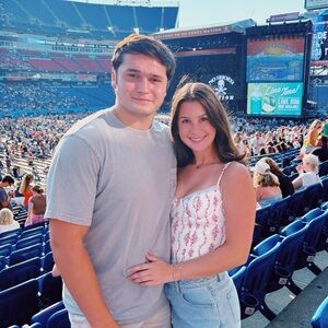 Meet your Posher, Ava